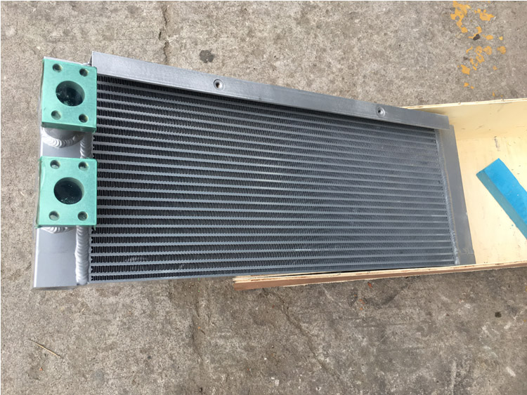 EC210B液(ye)压(ya)油(you)散(san)热器(qi)