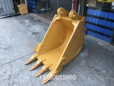PC200包(bao)边(bian)600宽(kuan)挖(wa)斗