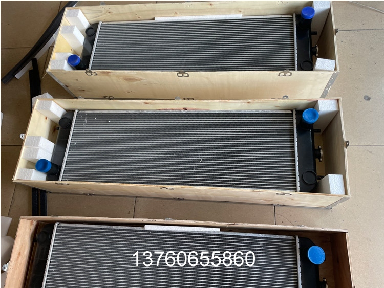 ZAX200-5G铝(lv)塑(su)水箱